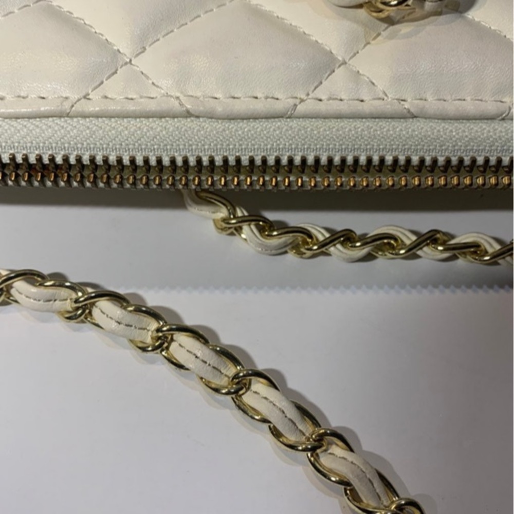Purse - Picture 4 of 6